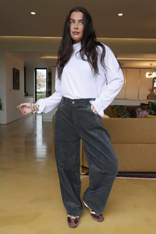 Gilbert Soft Cord Barrel Pant Charcoal /8=